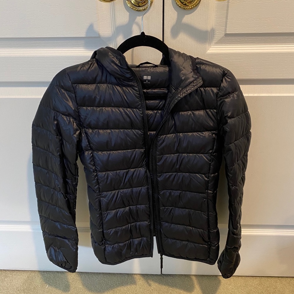 Uniqlo lightweight puffer jacket